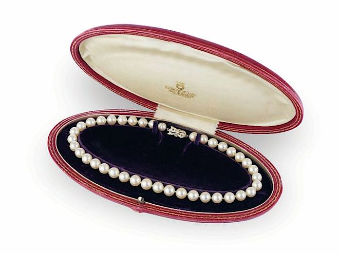 Naszyjnik z 39 pereł hodowanych Akoya, który był własnością Marilyn Monroe. Biżuteria z pereł wczoraj i dziś