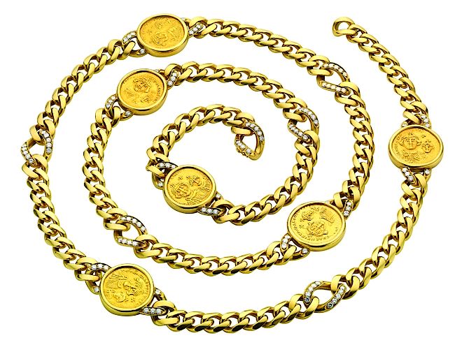 Łańcuch Bulgari wykonany w żółtym złocie. Bulgari prezentuje biżuterię Elizabeth Taylor