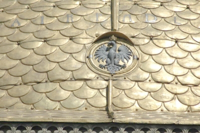 Orzeł na kopule Kaplicy Zygmuntowskiej na Wawelu - jedno z dzieł Józefa Hakowskiego. Cyzelowanie w biżuterii
