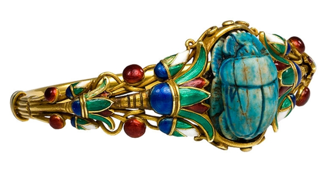 Pierścień antyczny skarabeusz (Marcus & Co.) w stylu egipskim. Biżuteria w stylu egipskim