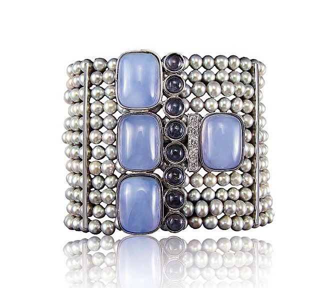 Bransoleta Corrado Giuspino – perły, chalcedon, tanzanit, diamenty, zdejmowany centralny motyw. Włoska biżuteria w stylu Art Deco