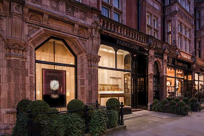 Mount Street, lokalizacja pracowni Parmigiani w Londynie. Parmigiani otwiera nową pracownię w Londynie