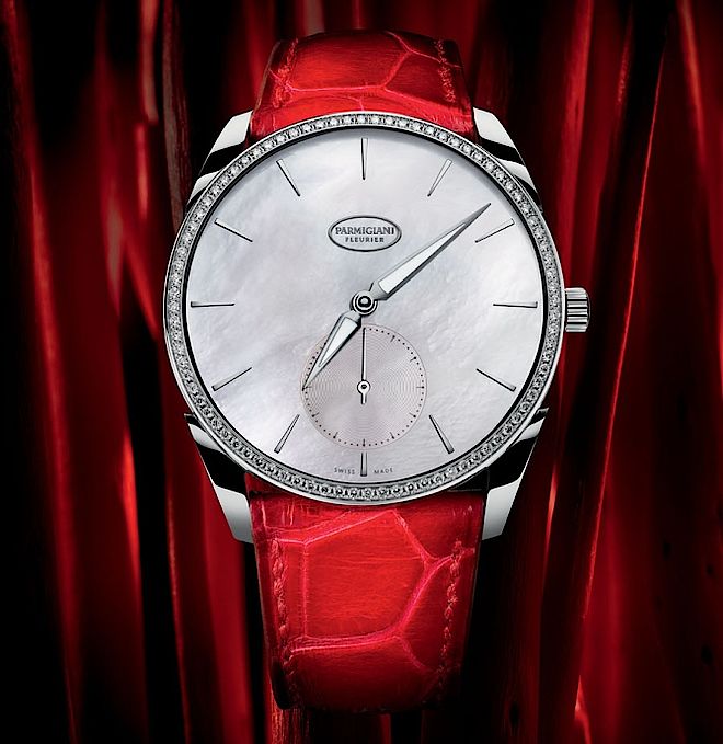 Zegarek Tonda 1950 w wersji czerwonej z paskiem ze skóry aligatora. Perłowa tarcza, białe złoto. Parmigiani otwiera nową pracownię w Londynie