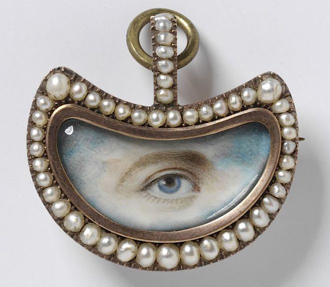 Oko kochanki – broszka z lat ok. 1800-1820 z perłami i diamentami. Biżuteria z pereł wczoraj i dziś