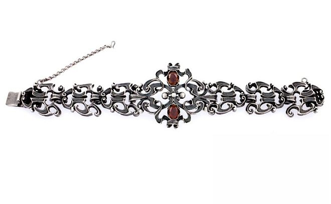Srebrna bransoleta z granatami. Biżuteria secesyjna (Art Nouveau), część 1