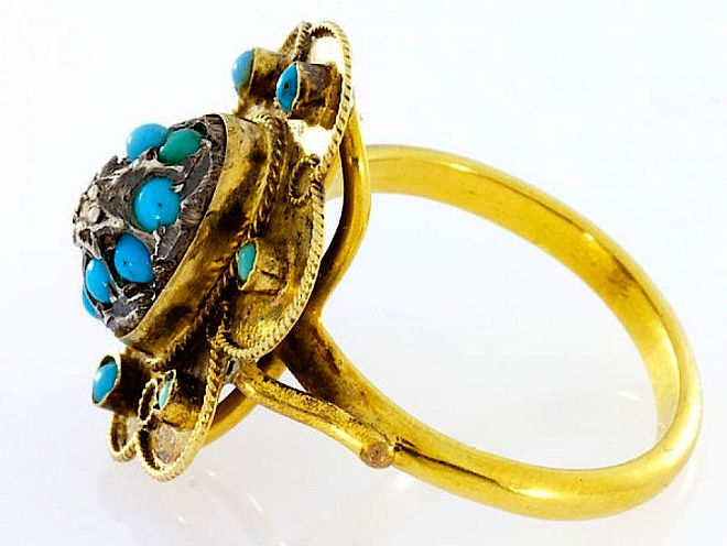 Antyczny złoty pierścionek z turkusami. Złoto i turkus w Galerii BiżuBizarre